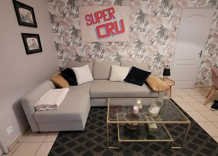 Urbain - La Capsule - Parking Apartment