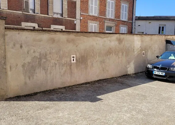 Urbain - La Capsule - Parking *